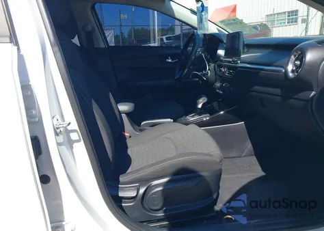 2019 Kia Forte S z USA, uszkodzony, nr VIN 3KPF34AD5KE037419